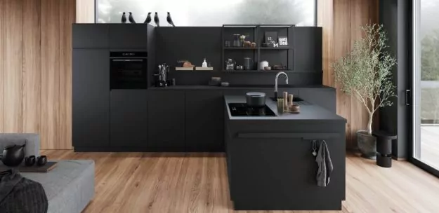 Ewerling Küchen, Bild einer modernen Küche in schwarz